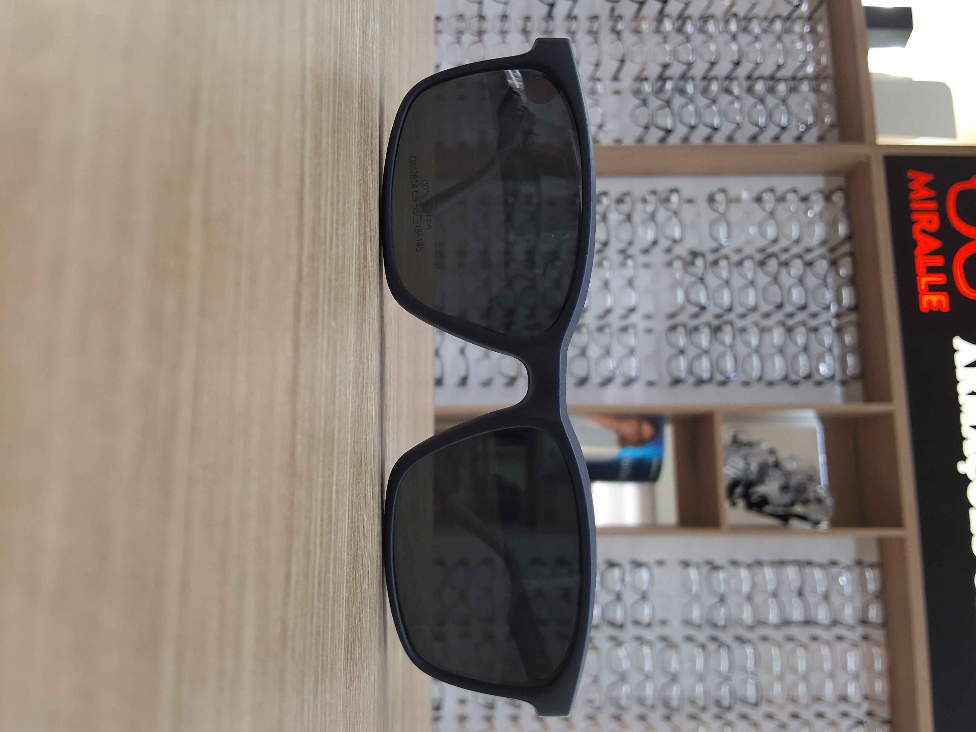 Óculos Solar Masculino Polarizado Preto Fosco com Proteção UV400 — foto 2 — Óculos Atacado Optico
