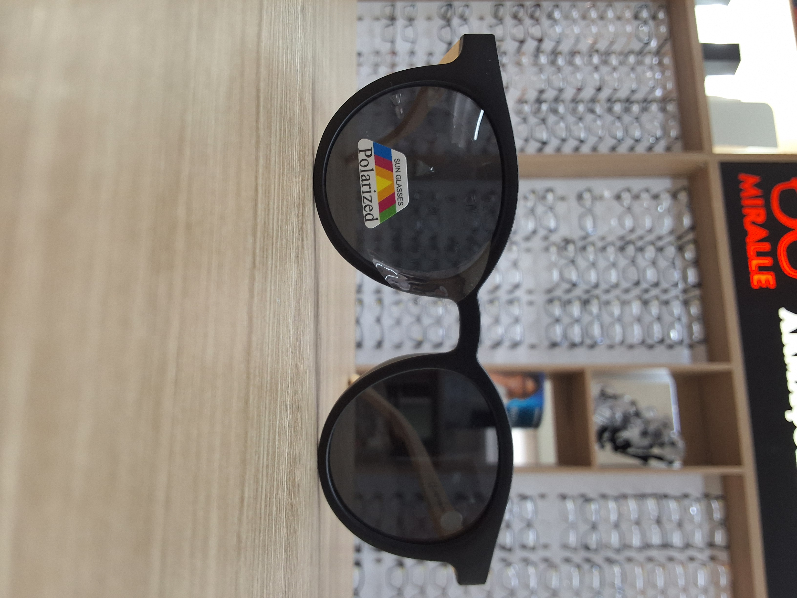 Óculos Solar Unissex Fiorenza Wood Polar Black Polarizado UV400 — foto 2 — Óculos Atacado Optico
