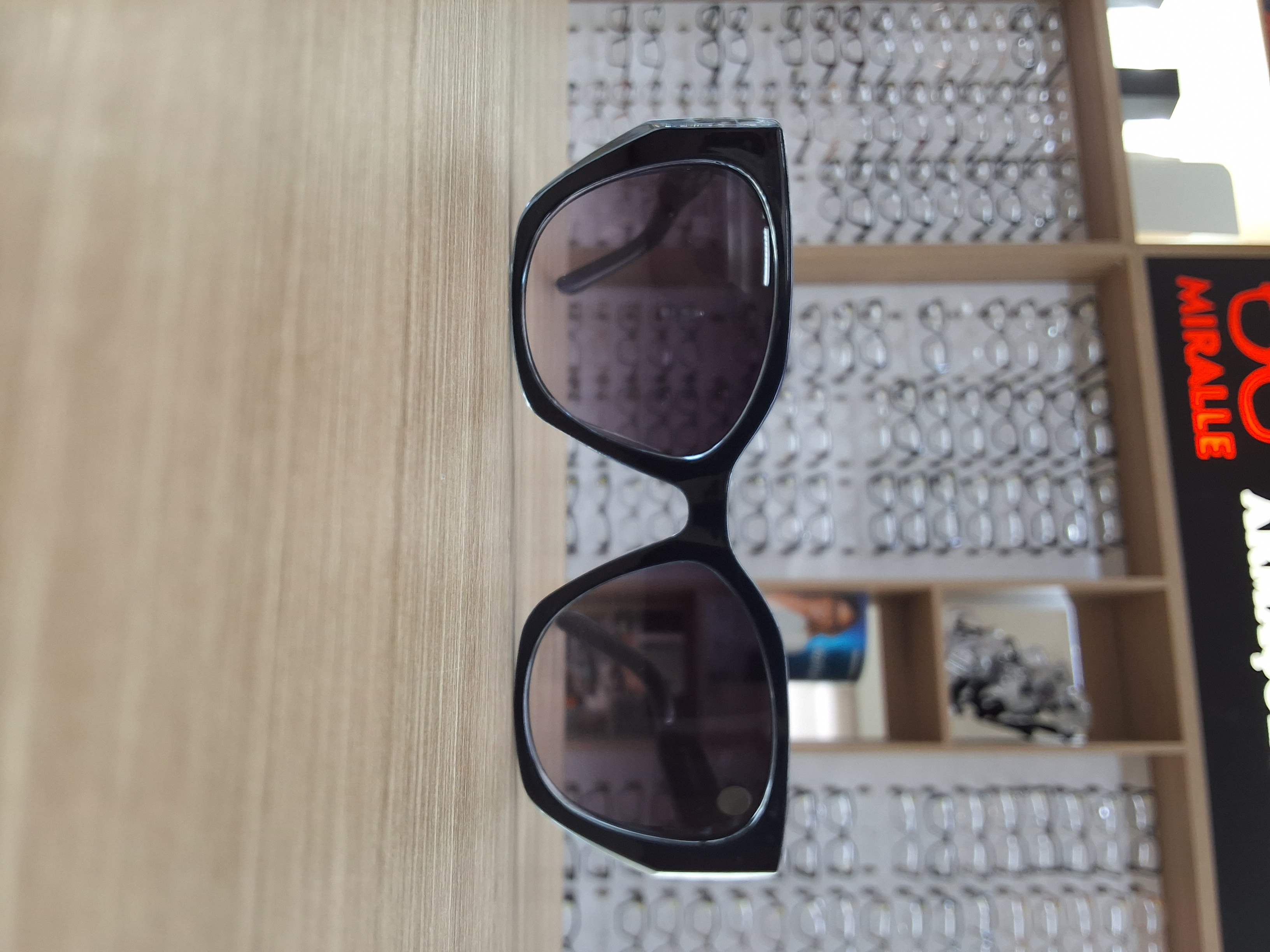 Óculos Solar Feminino Fiorenza Verona Black Quadrado Oversized UV400 — Óculos Atacado Optico