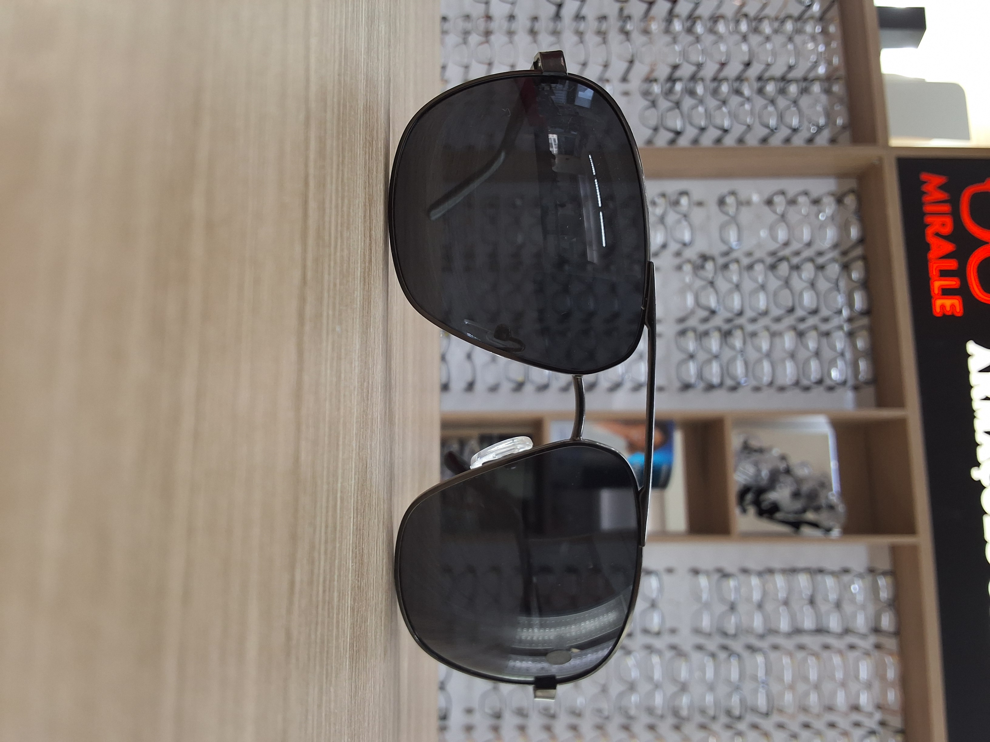 Óculos Solar Aviador Masculino Preto com Lentes Fumê e Proteção UV400 — Óculos Atacado Optico