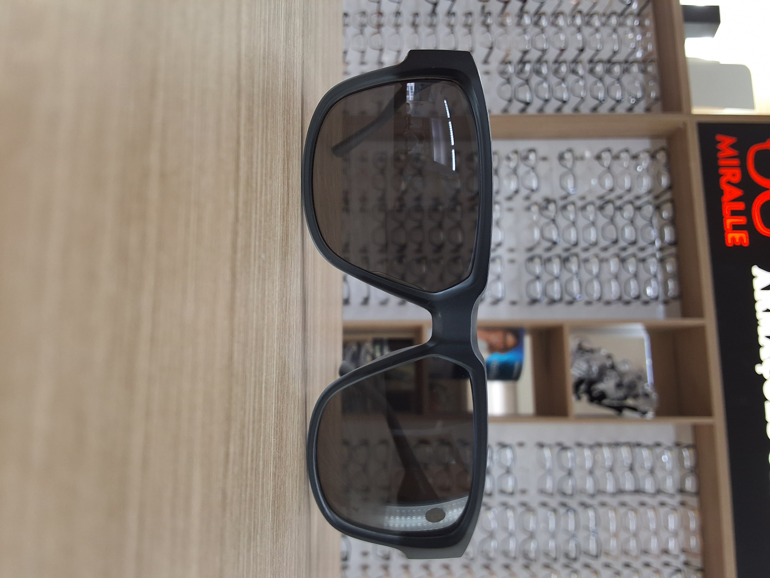 Óculos Solar Masculino Geométrico Preto Fosco com Lentes Fumê UV400 — Óculos Atacado Optico