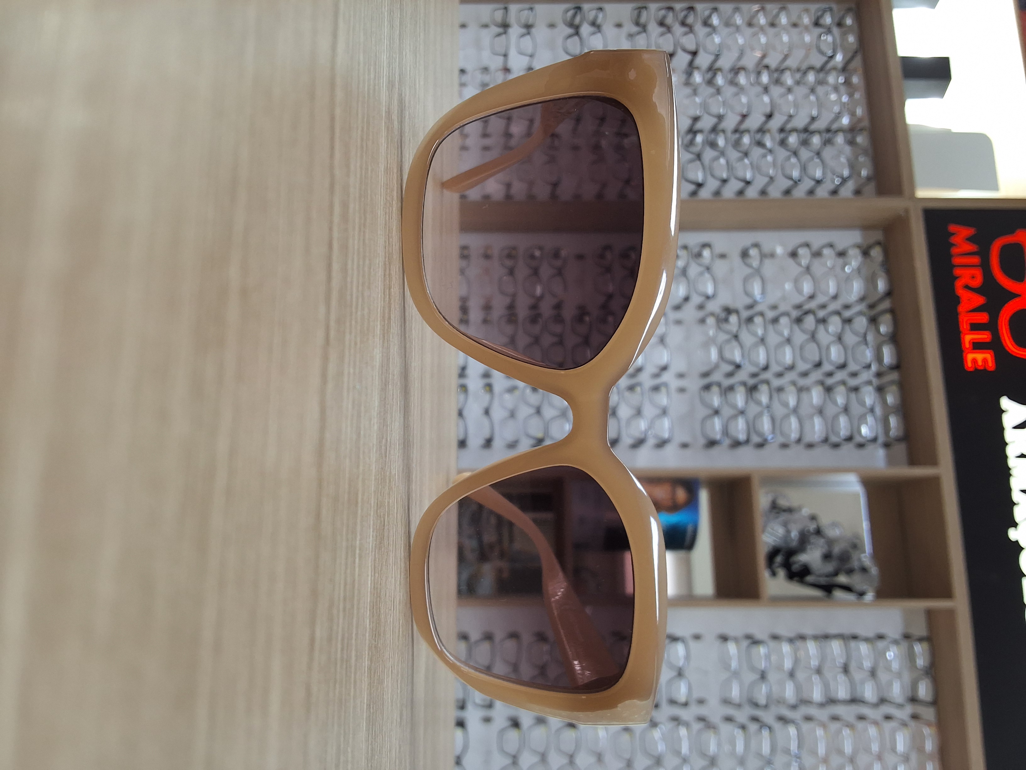 Óculos Solar Feminino Cat Eye Nude Miralle Essence UV400 — Óculos Atacado Optico