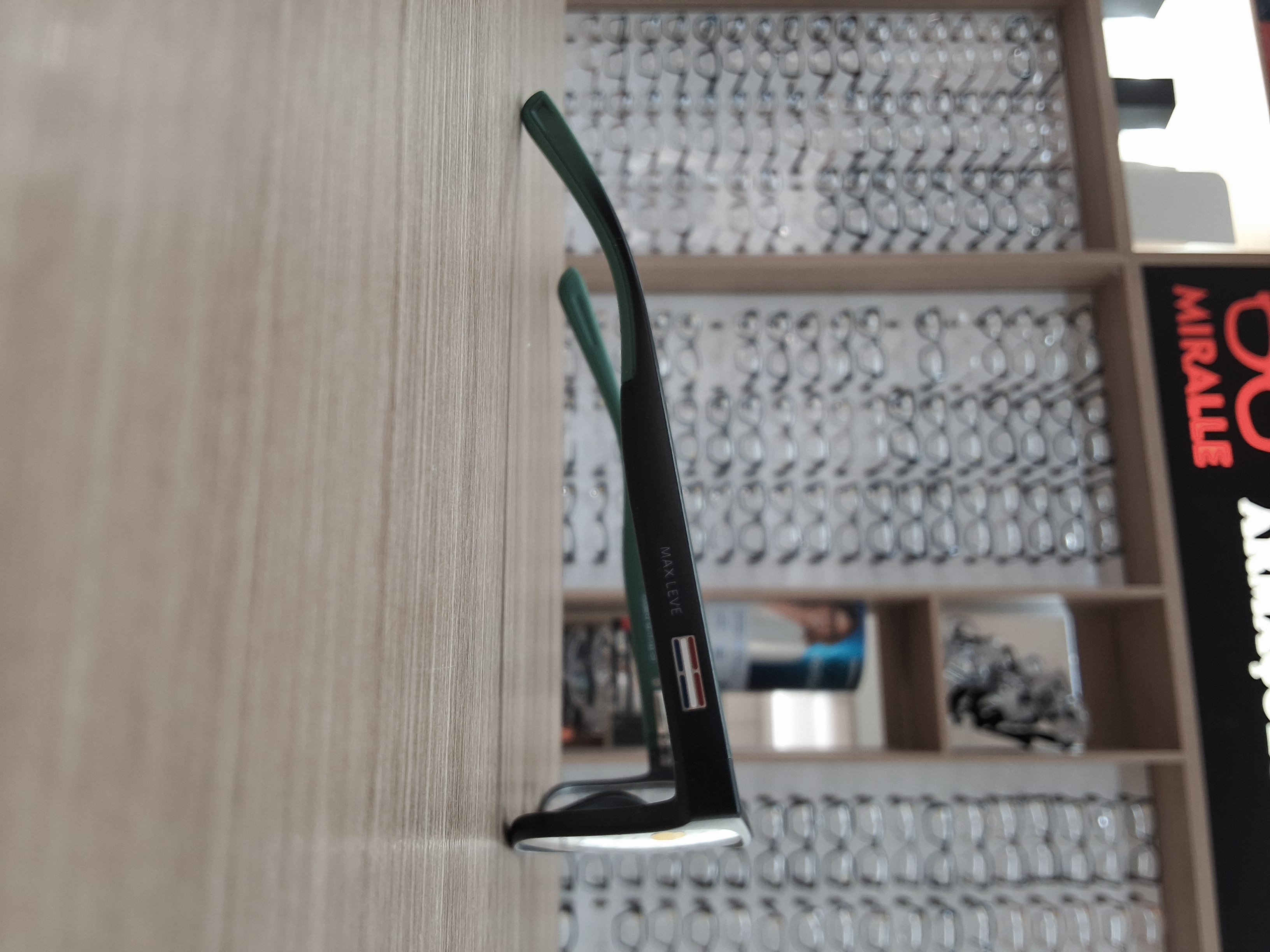 Armação de Grau Masculina Max Leve Retangular Preto e Verde Acetato — foto 2 — Óculos Atacado Optico